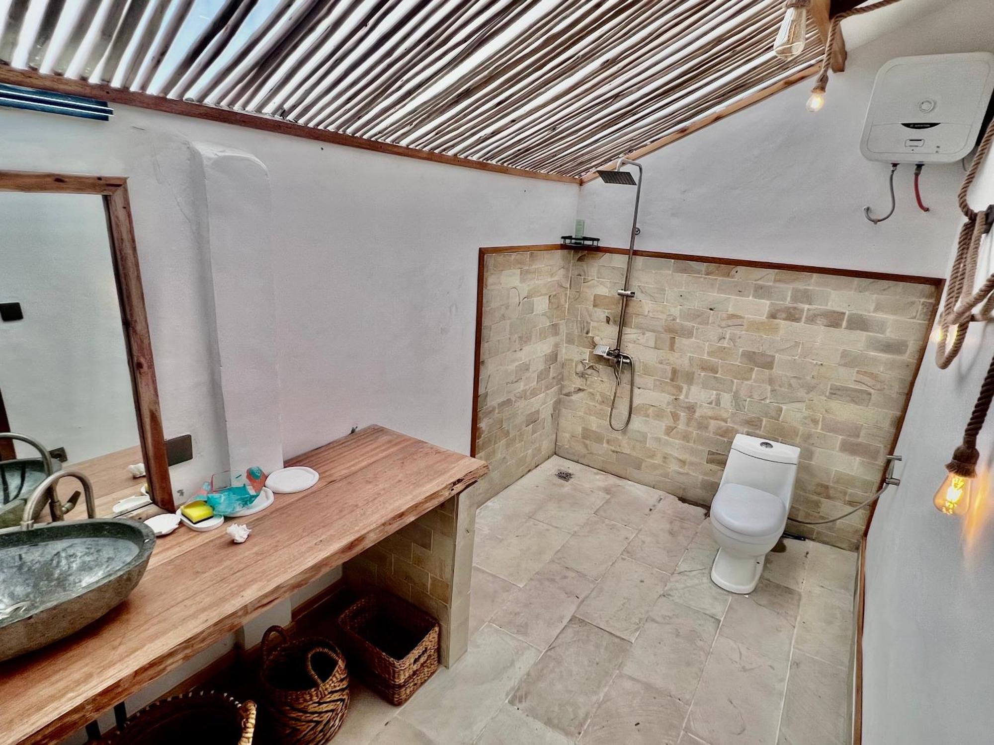 Отель Lances Right Surfhouse Katiet Экстерьер фото