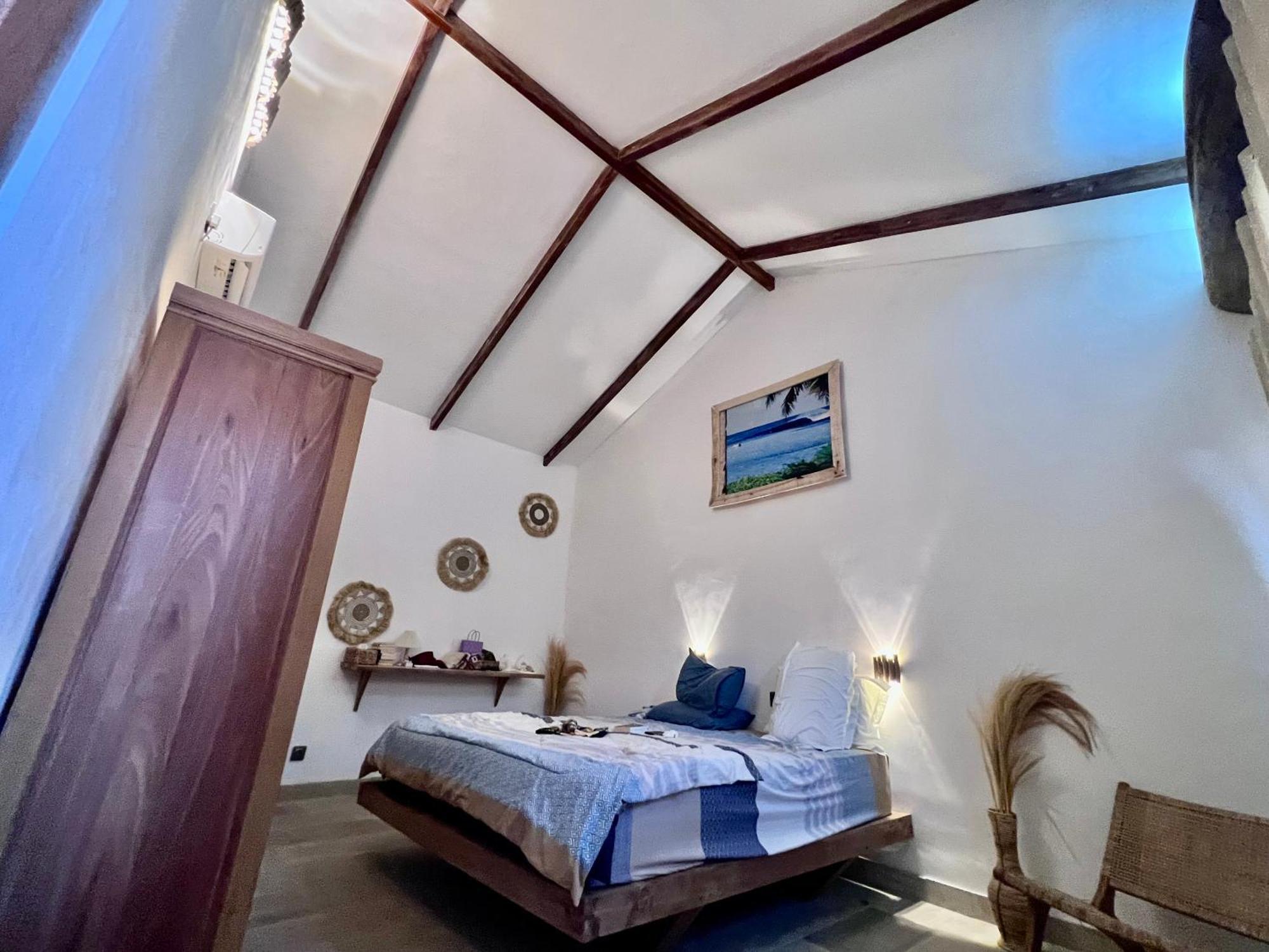 Отель Lances Right Surfhouse Katiet Экстерьер фото