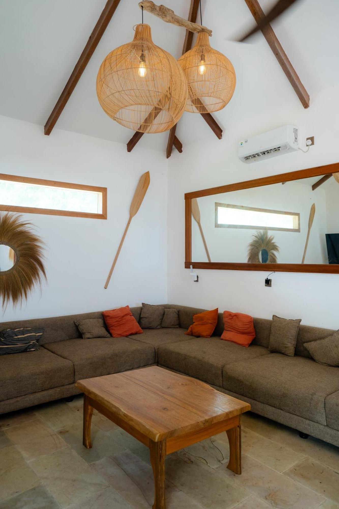 Отель Lances Right Surfhouse Katiet Экстерьер фото